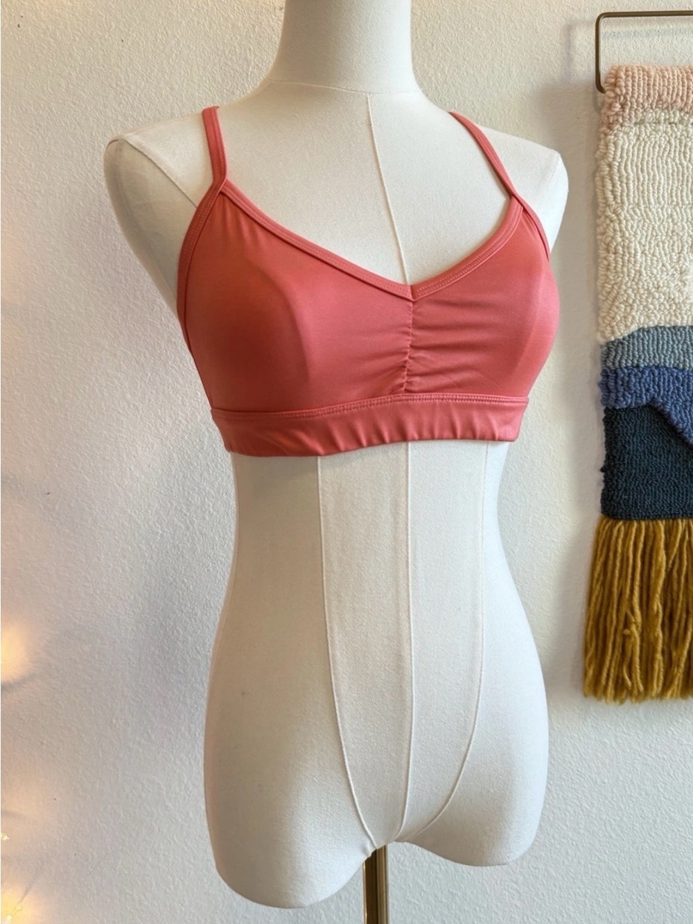 Alo Black Strappy Back Sports Bra Size Small Supportive Yoga Athletic Gym